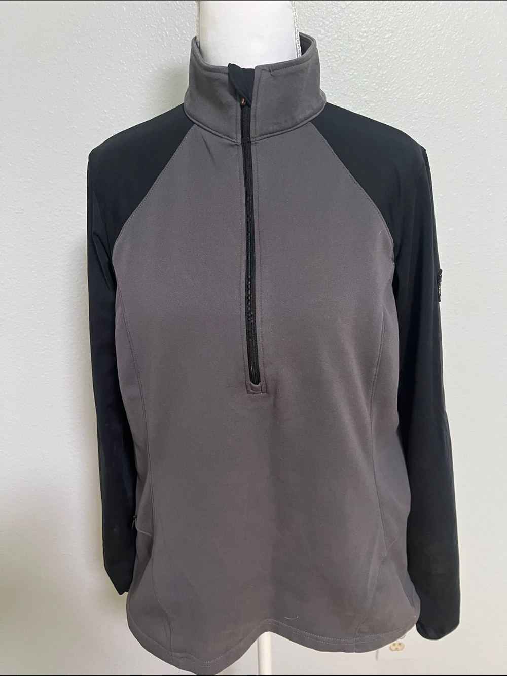 Kerrits Black & Grey Long Sleeve Riding Top | Fleece Lined | Equestrian Pullover